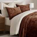 EVERGRACE Velvet Quilt Set King Size, Luxurious Soft Quilted Bedding Sets, Lightweight Velvet Comforter for All Season, Striped Channel Bedspread Coverlet with 2 Shams, Rust Brown