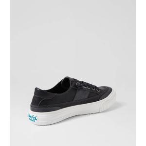 BLOWFISH ALEX BLK/CHR 7.5