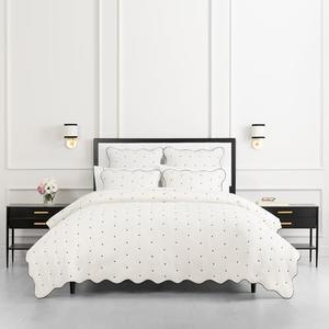 kate spade new york Scalloped Edge 3-Piece Full/Queen Quilt Bedding Set, 100% Cotton Reversible Cover, All Season Warmth Bedding, Machine Washable, Marshmallow