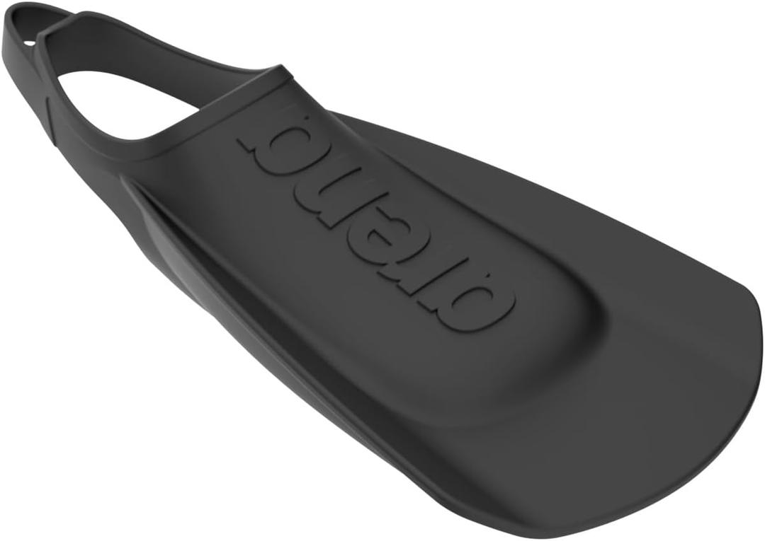 Arena Unisex Adult Comfortable Lightweight Swim Training Fins for Men and Women Silicone Short Blade Flippers Open Heel (7.5-9, Black)