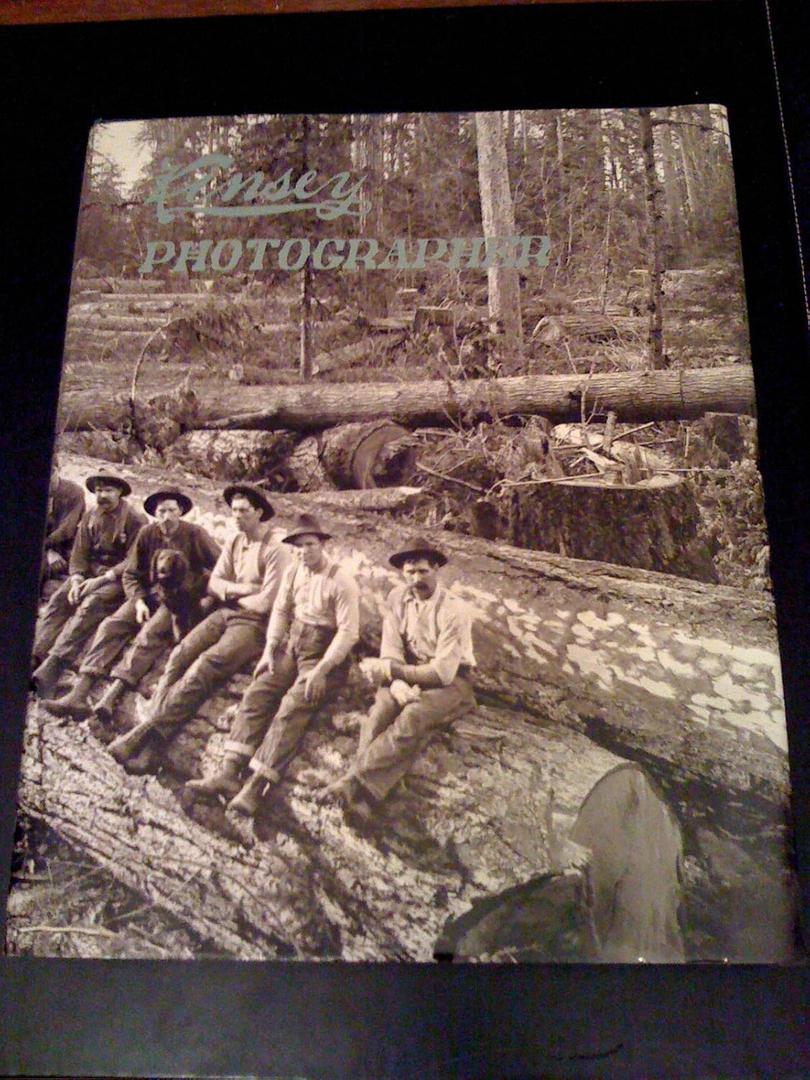 Kinsey Photographer -By Dave Bohn (Author), Rodolfo Petschek (Author),
Hardcover – January 10, 1995