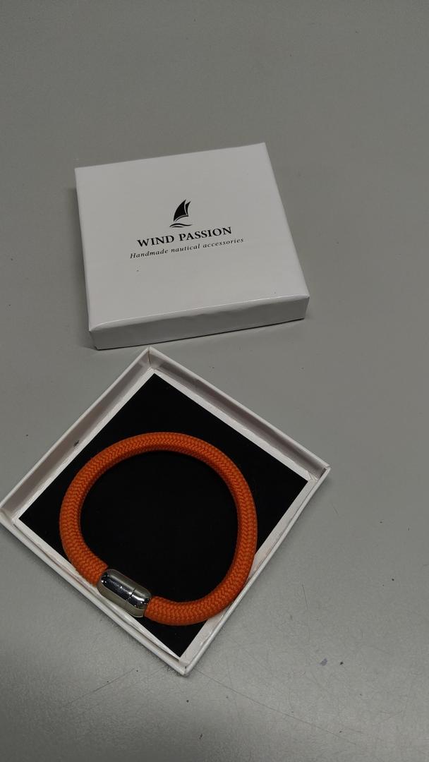 WIND PASSION - Paracord Bracelet for Men & Women | Nautical Bracelet Inspired by Sailor Sea Apparel | Handmade with Braided Rope and Magnetic Clasp | For Men and Women looking for a Sports, Athletic or Surf Style | Waterproof Resistant | Orange Brace