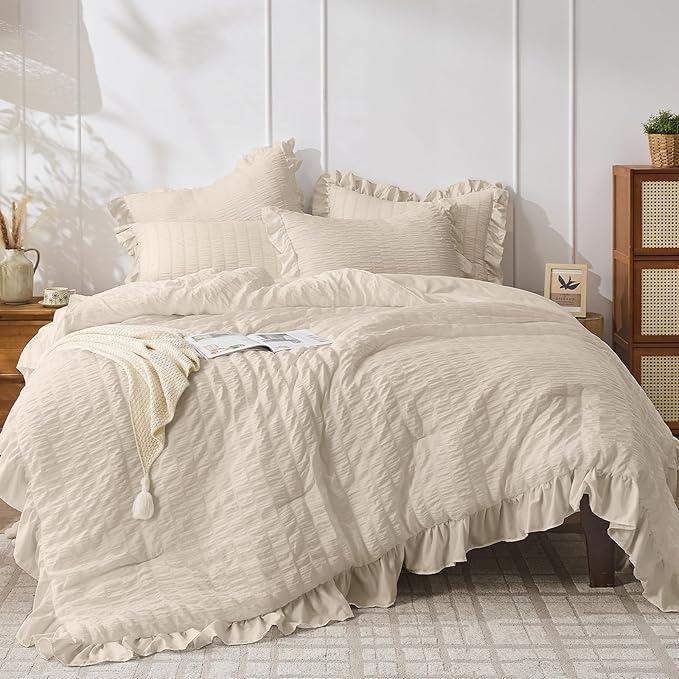 JOLLYVOGUE Beige King Comforter Set, 3 Pieces Seersucker Comforters King Size, Lightweight & Fluffy Bedding Sets for All Season with 1 Ruffle Comforter and 2 Ruffle Pillowshams