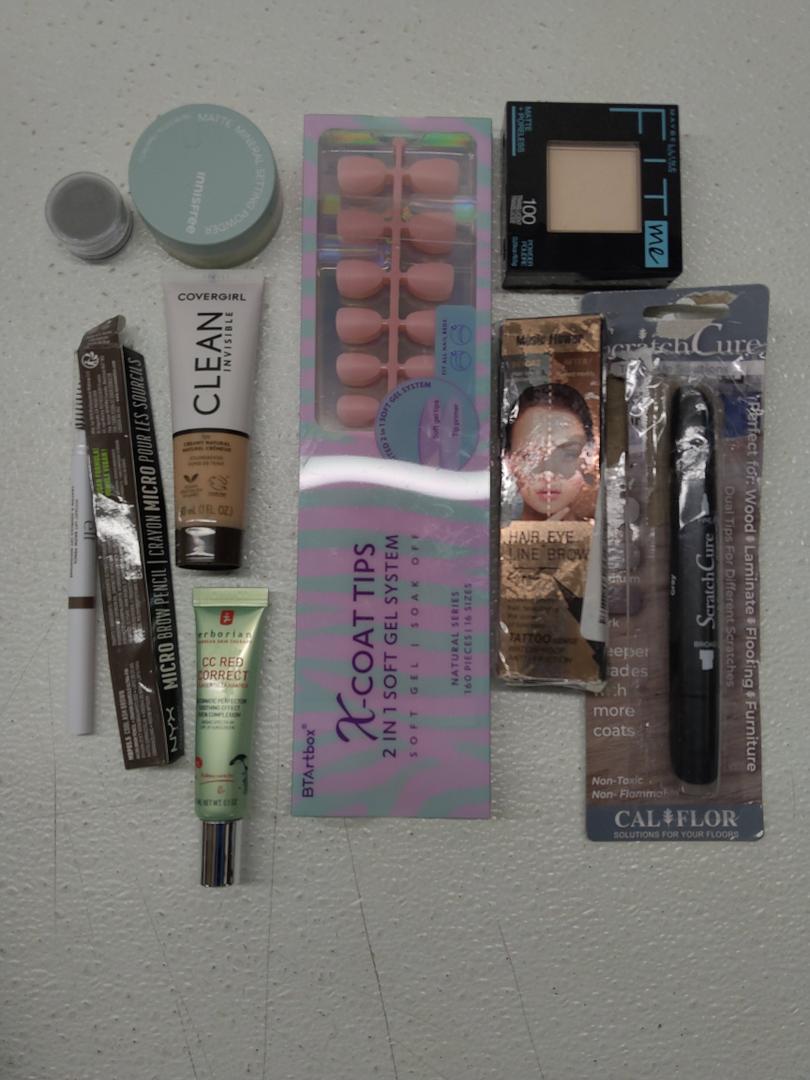 BTArtbox, Maybelline, innisfree, Beufee, COVERGIRL, NYX, Cal-Flor, e.l.f., Boobeen, CC Red Correct