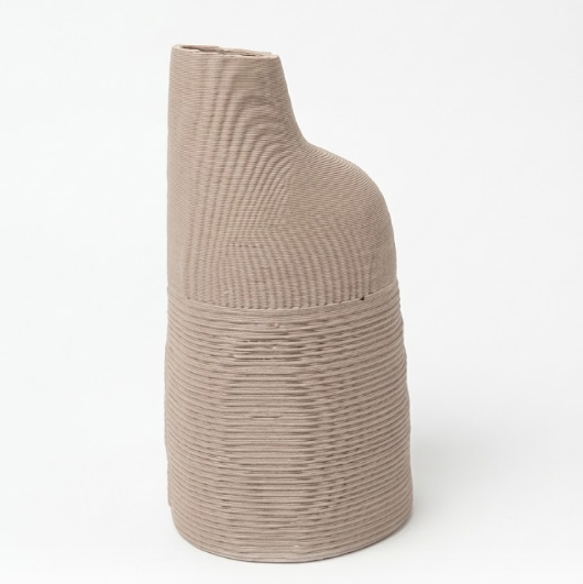 HD 7.3 IN PORCELAIN VASE