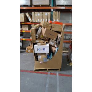 Pallet of Salvage Items 