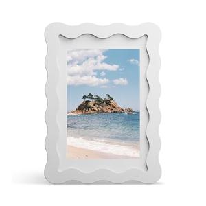 THKRLOF 4x6 Picture Frame with Mat for 3.5x5, Wavy Edge Wooden Real Glass Photo Frame for Tabletop and Wall Hanging, White, 1 Pack