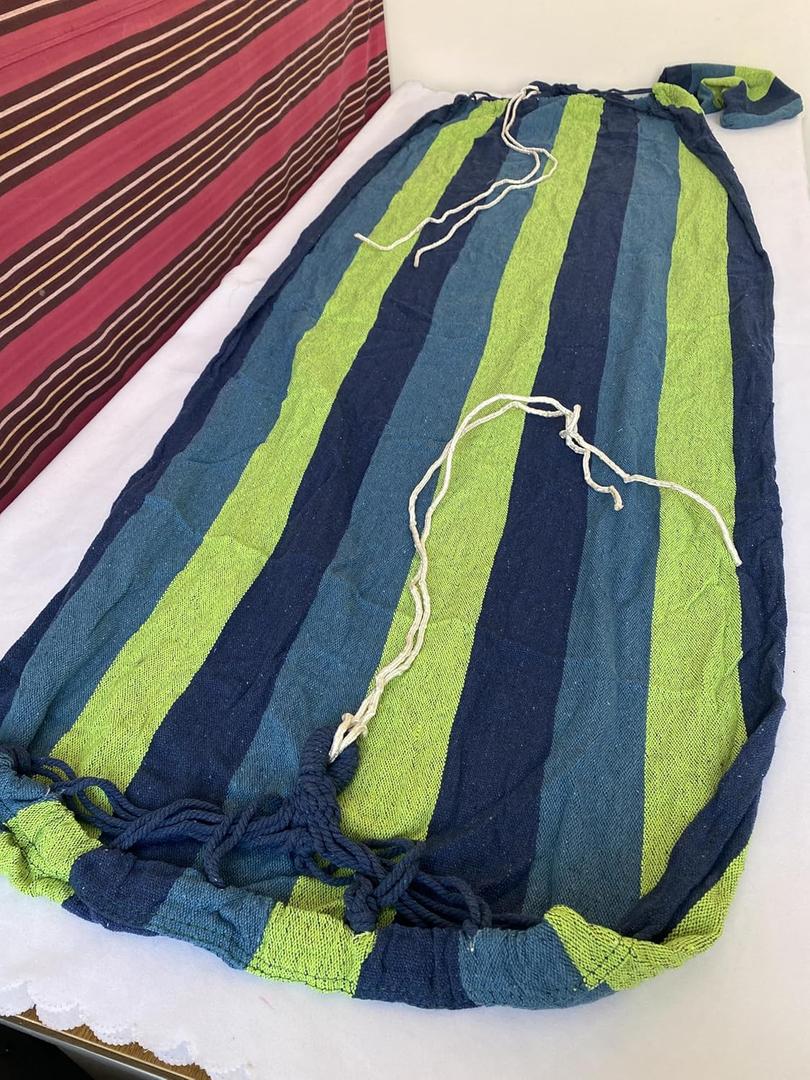 CHARMELEON Cotton Hammock for Patio, Portable Striped Hammock for Outdoor & Indoor Use