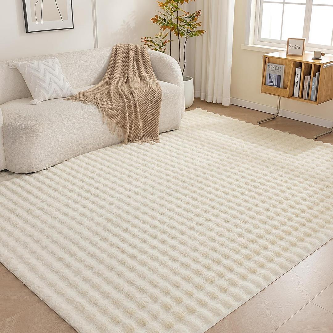 Amazon Basics Indoor Area Rug, 3D Bubble Washable Home Decor Carpet for Living Room, Bedroom, 4' W  6' L, Beige