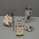 Skylety 5 Pcs Highland Cow Gifts Set for Women 20 oz Tumbler Floral Canvas Bag Pen Socks Silicone Keychain for Mom Sister Cow Lover Cute Christmas Birthday Gifts(Sunflower)
Amazon's Choice