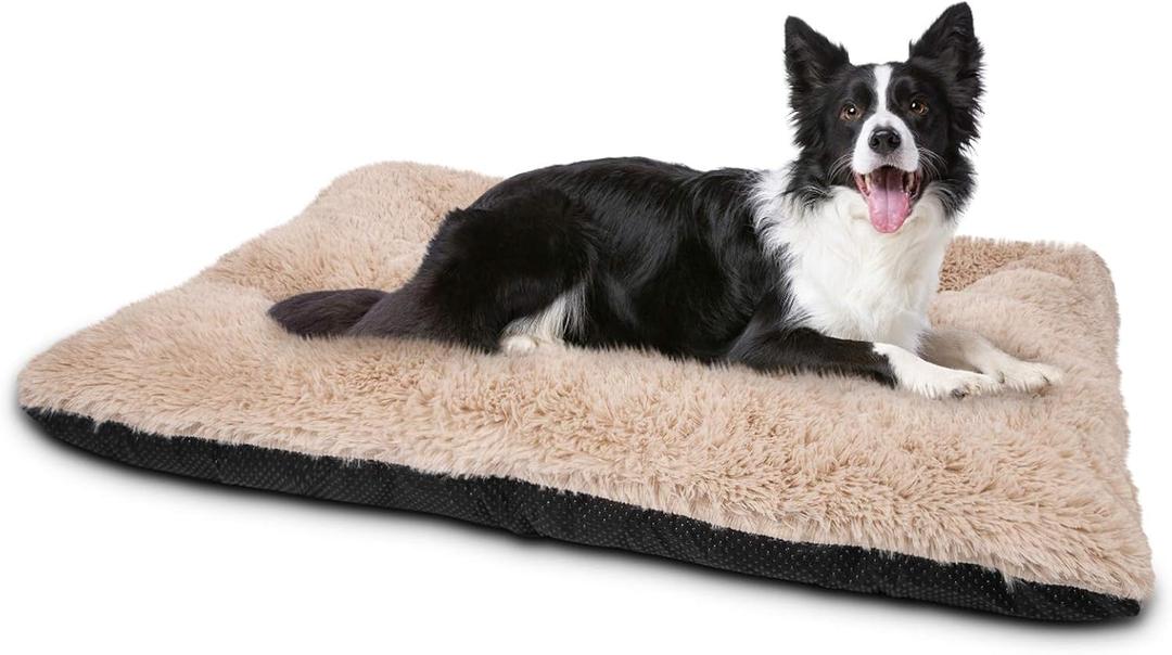 JOEJOY Dog Bed Crate Pad, Deluxe Plush Washable Dog Beds Fulffy Soft Kennel Pad Anti-Slip Pet Sleeping Mat for Medium Small Dogs, 29" x 21", Beige