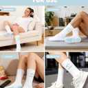 Cute Pilates Grippy Socks, Pink Pilate Gifts for Women, Striped Crew Grip Socks for Studio Pilate. (Pink)