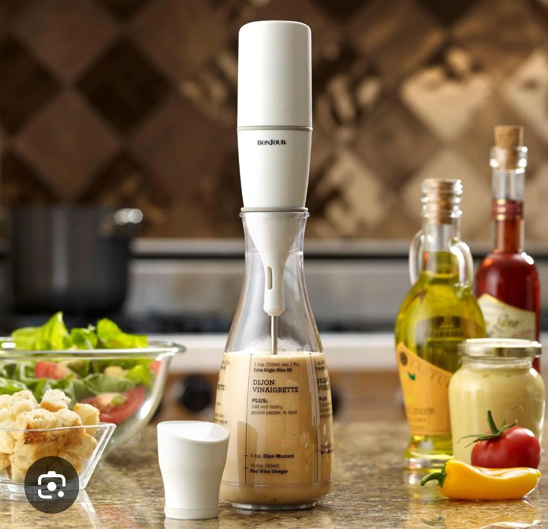 Salad Dressing Mixer with Carafe