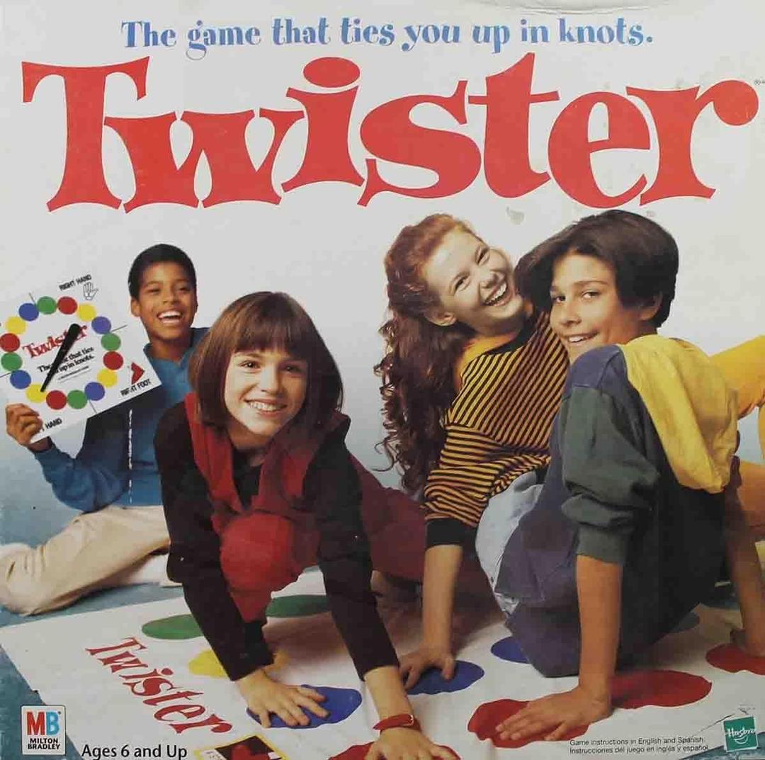 Hasbro Twister Family Board Game 1998 Edition 4 Players 8+