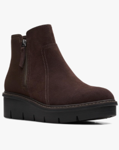 Clarks Women's Airabell Vibe Ankle Boots, Size 8