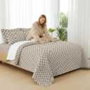 REPRECONF Ultra-Soft Checkered Quilt Set King Size Checkerboard Lightweight Breathable Bed Bedspread All Season Quilted Comforter Reversible 3 Pieces (1 Quilt, 2 Pillow Shams) Khaki