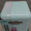 Cookeez Makery Freezy Cakez. Mix & Decorate Your Plush Best Friend! Place Your Cake Mix in The Freeze and Be Amazed When A Scented, Shivering, Interactive Plush Friend Comes Out