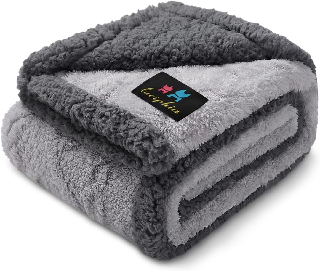 Luciphia Waterproof Pet Blanket, Liquid Pee Proof Dog Blankets for Sofa Bed Couch, Reversible Sherpa Fleece Furniture Protector Cover for Small Medium Large Dogs Cats,Light Grey Small40" x 28"