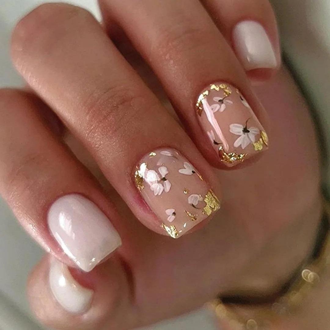 Press on Nails White Short Square Fake Nails with Spring Flower Design Gold Foil Glitter Glue on Nails Full Cover Glossy Reusable Summer False Nails for Women Girls Manicure 24pcs
