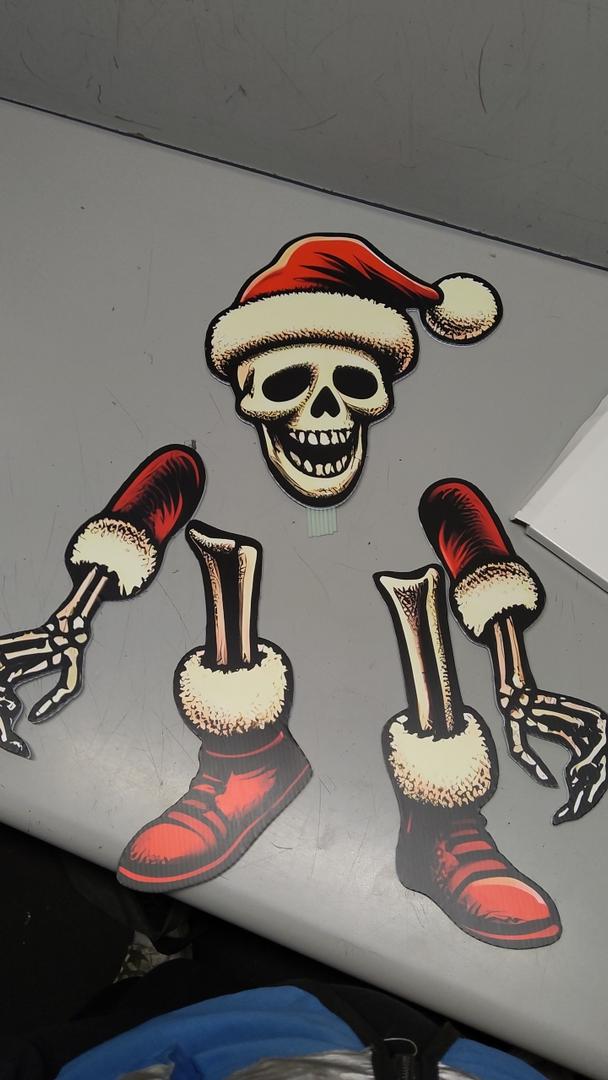 Soulchen 11 Inch Christmas Tree Topper Gothic Skull with Santa Hat Tree Topper Decor Christmas Trees Spooky Decor Skeleton Head Arms and Legs Ornaments for Home Funny Holiday Xmas Party Decorations