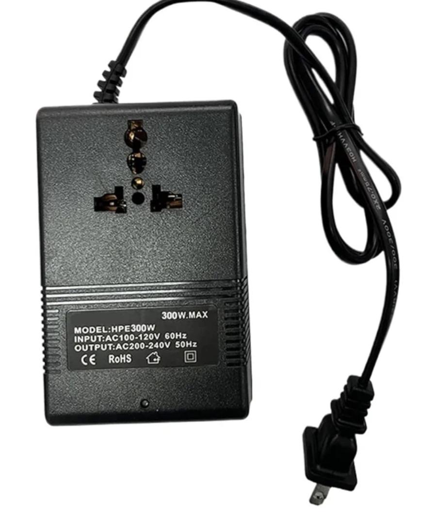 1pcs New 200W/300W 220 to 110VAC/110 to 220VAC Power Adapter for Electronics and Travel Home Adapter(300WUS-110to220VAC)