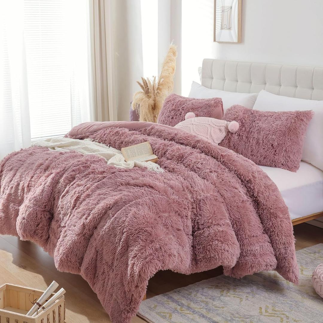 Smoofy Fluffy Full Size Comforter Set, Faux Fur Comforter Set, Luxury Fuzzy Bedding Set, Soft Shaggy Full Bed Set for All Season, 3 Pieces - 1 Comforter & 2 Pillowcases, Violet Pink