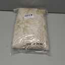 Kawani Christmas Round Tablecloth 55 Inch Red and White Christmas Floral Leaves Table Cloth Winter Xmas Farmhouse Polyester Table Cover for Holiday Kitchen Dining Room Party Indoor Outdoor Decor