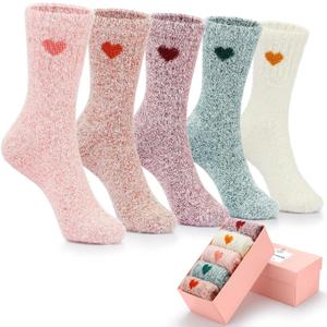5 Pairs Fuzzy Soft Cozy Comfortable Socks for Women, Casual Sleep Comfy Socks, Perfect Warm Winter Gifts for Women (Love Pattern)