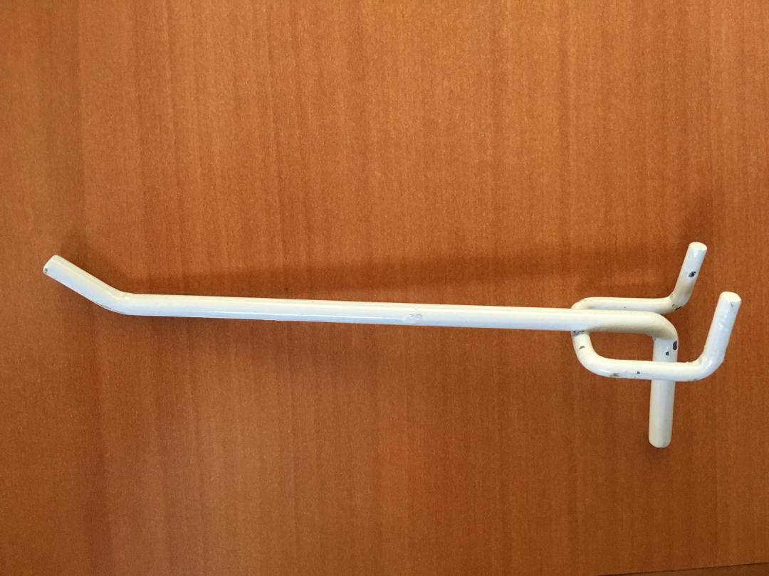 LOT OF APPROXIMATELY 25 RETAIL DISPLAY HOOKS