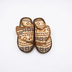 Besroad Kids Fluffy Soft Wide House Summer Slippers Adjustable Fuzzy Slides Bedroom House Shoes for Girls Boys Brown Bohemia Little Kid 11-11.5