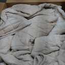 RECYCO Luxury Velvet Quilt Set, California King 118'' x 106'' Oversized Bedspread, Ultra Soft Velvet Comforter, Lightweight Box Stitch Bedding Sets for All Season, with 2 Shams, Beige