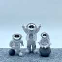 LUOZZY 3Pcs Astronaut Figurines Cake Topper Mini Astronaut Toys Space Cake Topper Spaceman Statues for Home Desktop Space Theme Party Decorations (Sliver)