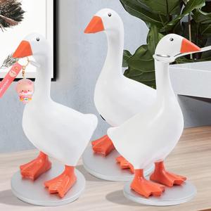 Magnetic Goose Key Holder Cute Home Decor Kawaii Room Office Table Desk Aesthetic Funny Bedroom Housewarming Halloween, Winter 1PCS