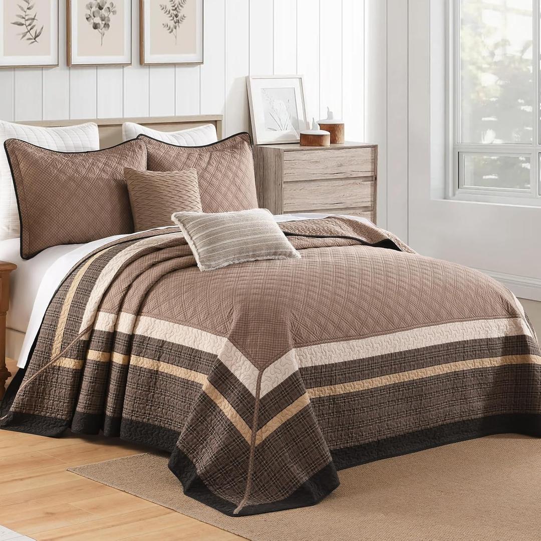 QuiltMuse Farmhouse Bedspreads Queen Size 102"x120" - 100% Cotton Lightweight Oversized Queen Quilt with 2 Pillowshams, Cottage Plaid Quilted Bedding Coverlet Set for All Season, 3Pcs, Brown/Beige