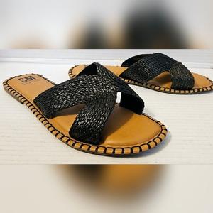 SM New York Women's Bria Flat Woven Sandals 6