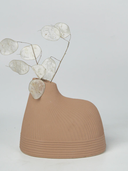 HD Designs Porcelain Vase