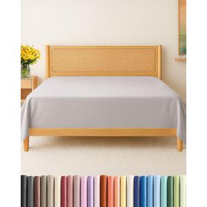 Cal King Size Flat Sheet - Hotel Quality Top Flat Bed Sheet Only - Ultra-Soft, Comfy, Breathable & Cooling - Fade & Wrinkle Free - Easy-Care, Stain & Shrink Resistant Bedding - Oeko-Tex - Light Grey