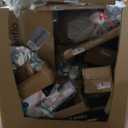 Pallet of salvage items