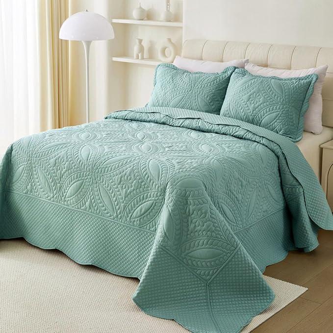 Cmfshape Oversize King Bedspread 120"x120",3 Piece California King Quilt,Lightweight Green Quilt Set for All Season,Modern Coin Pattern Bedding Set Cmfshape Oversize King Bedspread 120"x120",3 Piece California King Quilt,Lightweight Green Quilt Set for All Season,Modern Coin Pattern Bedding Set