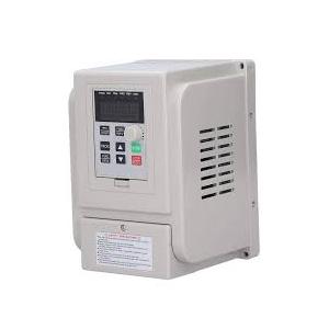 VFD Variable Frequency Drive,Single‑Phase 110V Input 3‑Phase 220V Output Variable Frequency Inverter, Motor Speed Controller,220V 1500W AT5‑1500X, Default