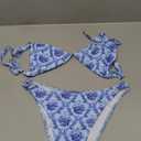 ZAFUL Women's 2 Piece Floral Print Swimsuit Triangle String High Cut Bikini Sets Bathing Suit
Size Medium