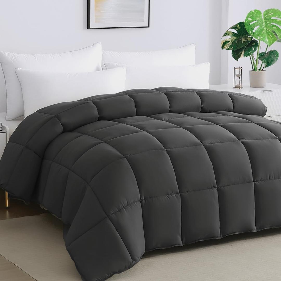 Soft Super King Comforter 120"x98" Extra Large Lightweight Quilted Down Alternative 8 Corner Tabs Fluffy Breathable Microfiber All Season Grey