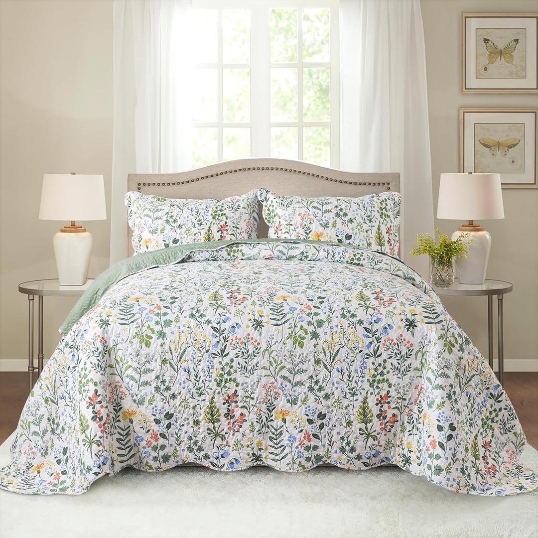 HoneiLife Queen Quilt Bedding Set - 3 Pieces Microfiber Quilt Sets Lightweight Bedspreads Reversible Coverlets Retro Bed Cover Floral Bedding Set Wildflower Quilts All Season Use (Queen/Full-90"x96", Green & White)