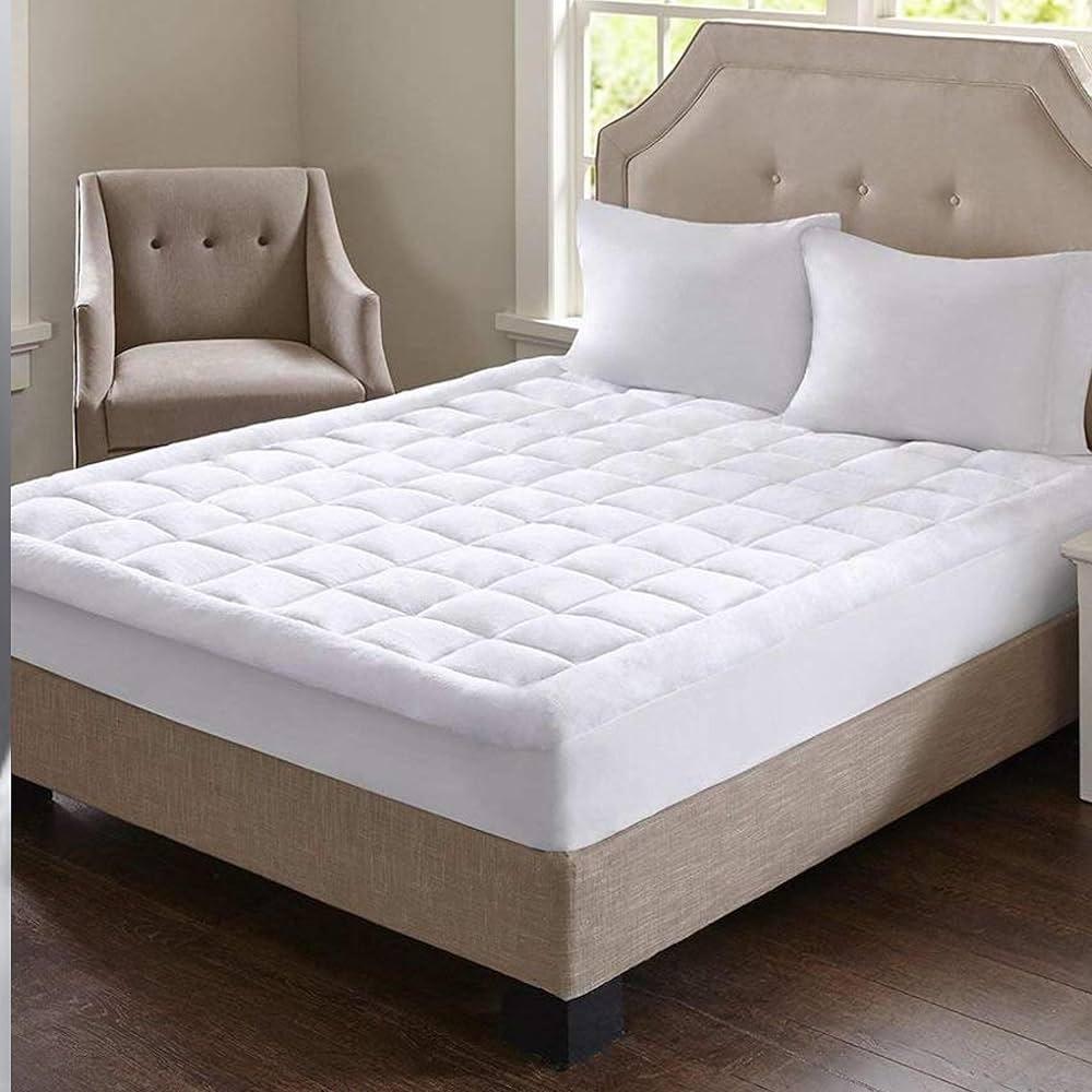 Mattress Topper White Queen 60x80x18 In