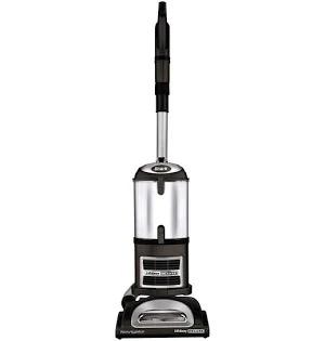 Shark Navigator Lift-Away Deluxe Upright Vacuum UV440
