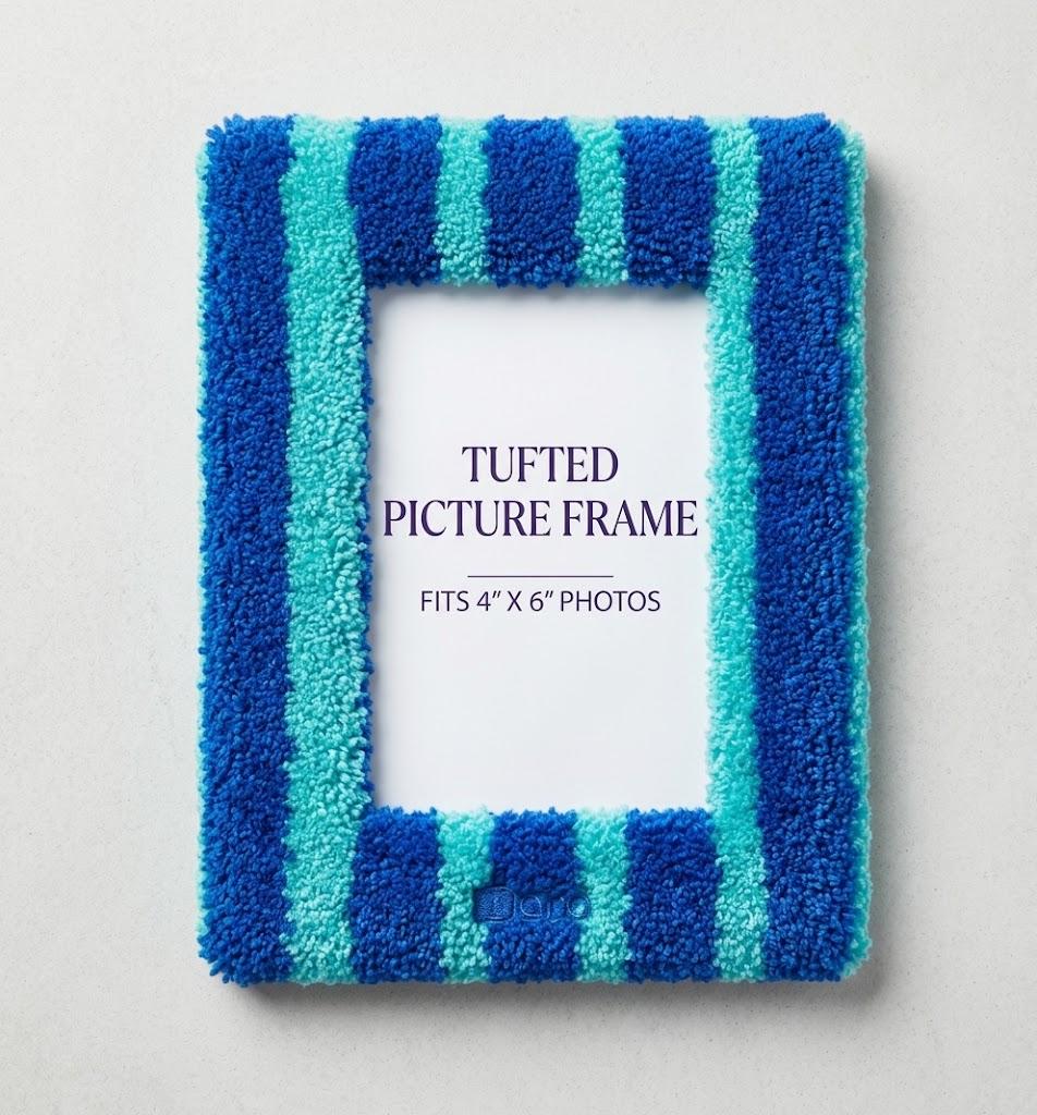 Tufted Picture Frame 4"x6"  Green&Blue