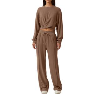 QINSEN Women 2 Piece Outfits Sweatsuit Set Twist Front Cropped Sweatshirt Wide Leg Sweatpant Lounge Set Tracksuit (Medium, Caramel)