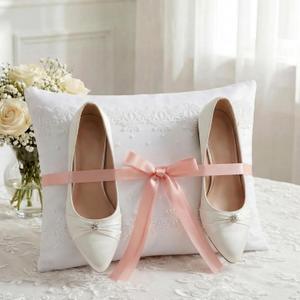 Leinuosen Cojines para 15 Años De Quinceañera Quinceanera Kneeling Pillow Prayer for Kneeling 12 x 16 Inch Embroidered Pillow Cover Shoe Pillows Cojines para 15 Años De Quinceañera Decorations
