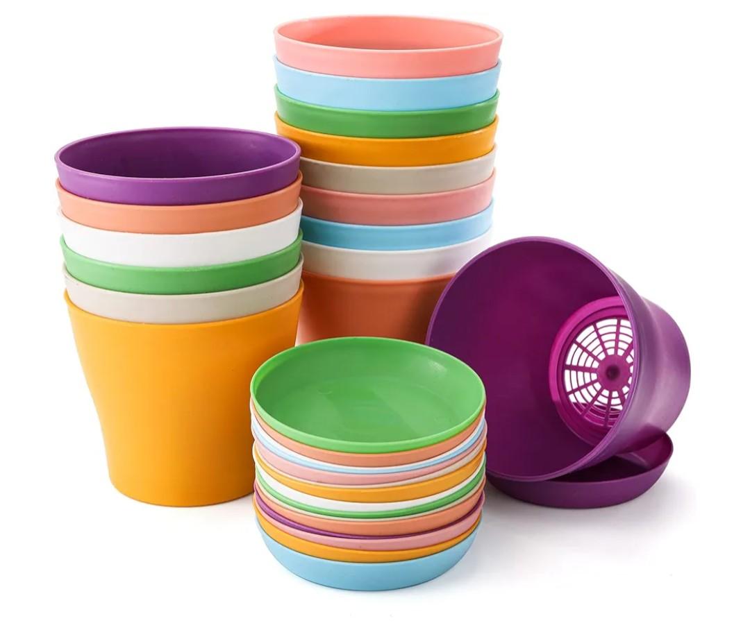 Tosnail 16 Pack 5.5 Inches Small Plastic Plant Flower Pot with Saucers, Seedlings Nursery Pots Planter with Pallet, Planting Gardening Containers - Assorted 8 Colors