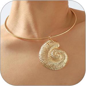 YANCHUN Gold Shell Necklace Chunky Gold Conch Seashell Necklaces for Women Beach Jewelry Summer Outfits Accessories for Women